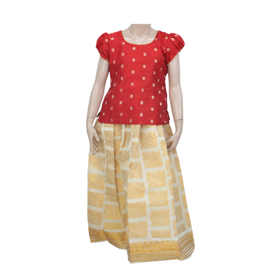 Elegant Kerala Pattu Pavadai With Butta Design